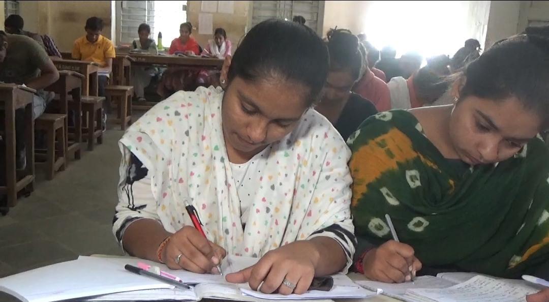 the-vision-of-dhasa-village-made-the-name-bright-throughout-the-country-wrote-essay-in-english-on-hero-captain-of-kargil