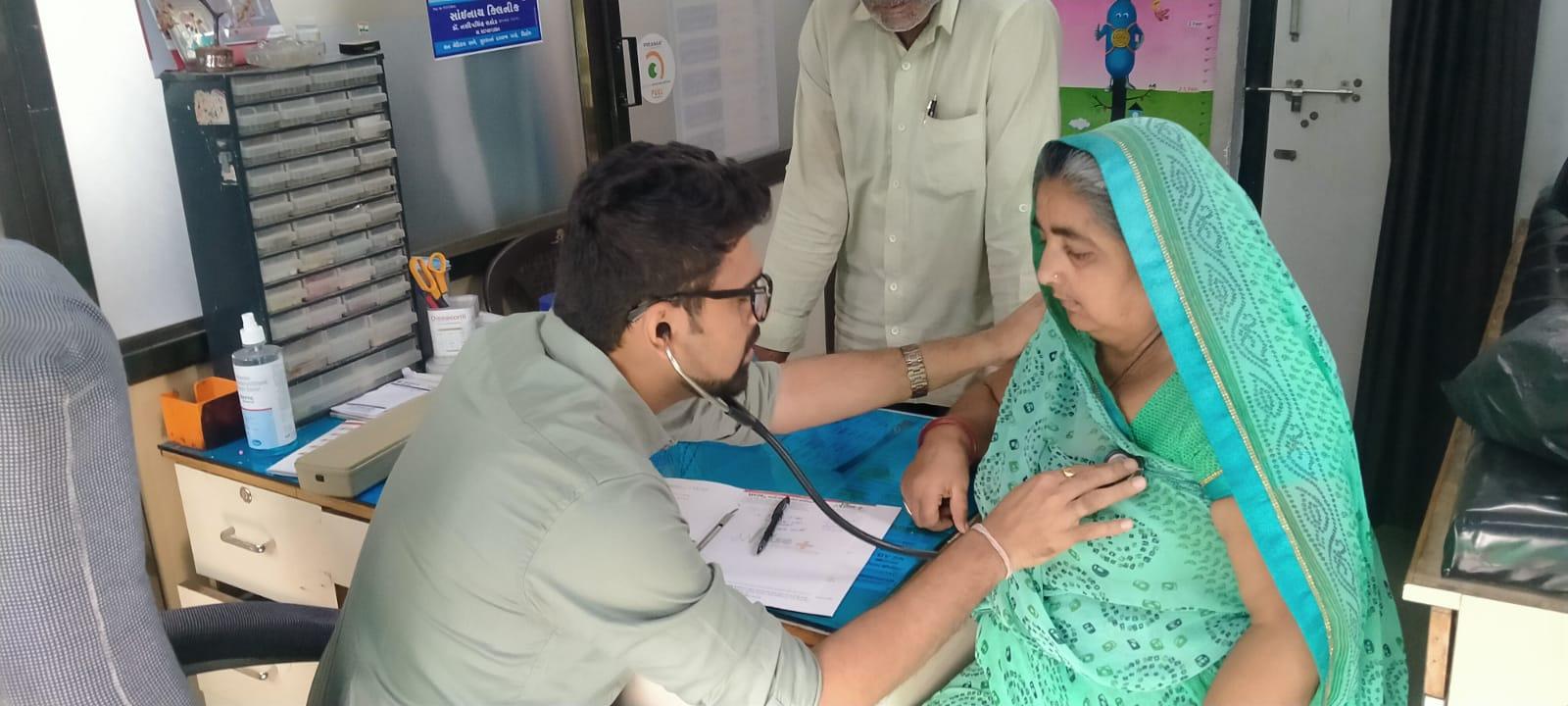 a-free-cancer-diagnosis-camp-conducted-by-pawan-foundation-was-held-at-sihore
