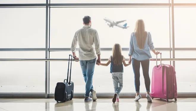 Keep these things in mind to protect children from diarrhea and motion sickness while traveling
