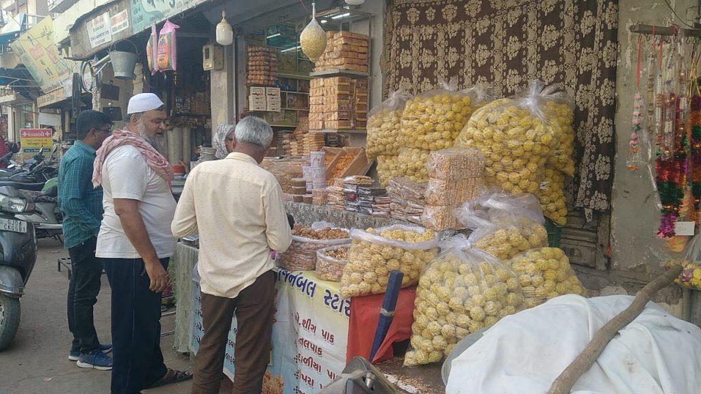 On the eve of Uttarayan in Sihore, customers thronged to buy kite-strings