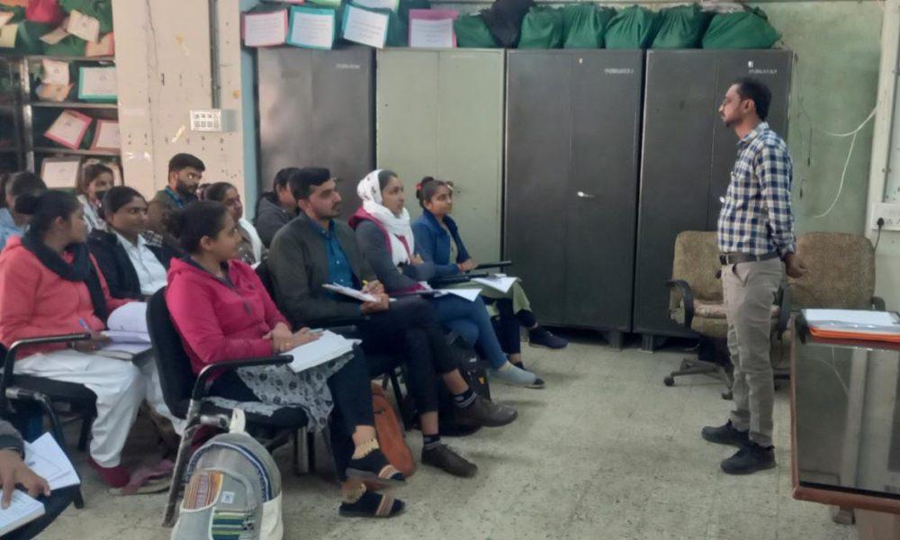 Gram Sanjeev Committee and Community Health for Action training was held in Bhavnagar