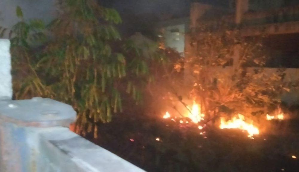 fire-broke-out-in-a-house-on-sihore-rajkot-road-fire-brigade-reached-the-spot