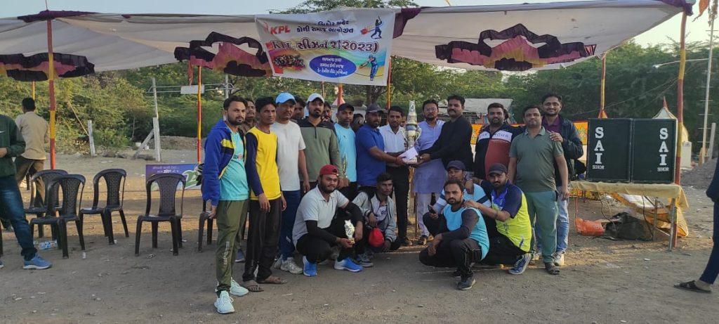 sehore-tim-winner-in-koli-samaj-organized-day-tennis-cricket-tournament