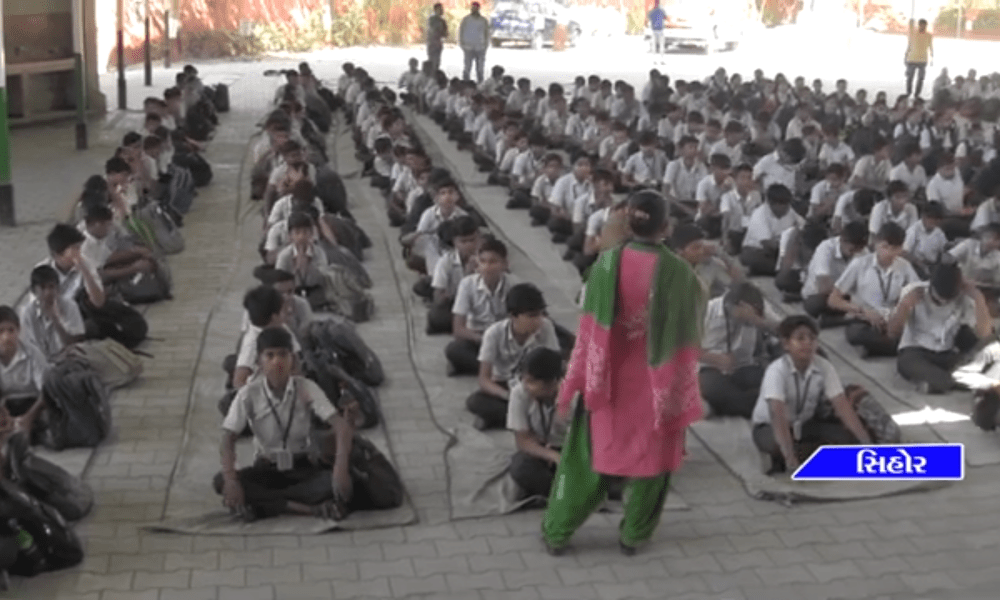 Fire training of Sihor Municipality was organized today at Sihor Vidyamanjari Gyanpeeth Campus.