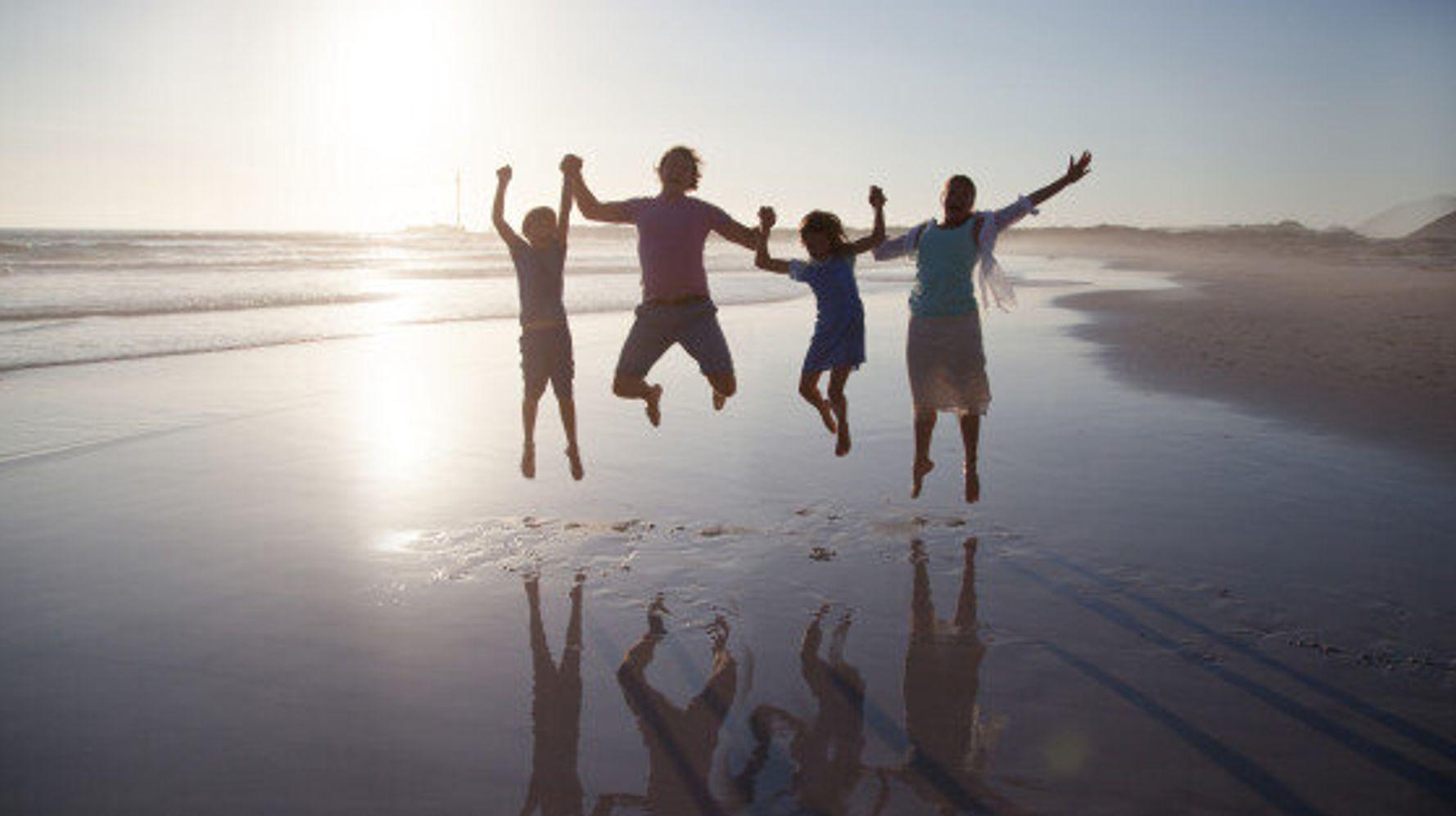 Why is traveling with family beneficial? Know 6 reasons