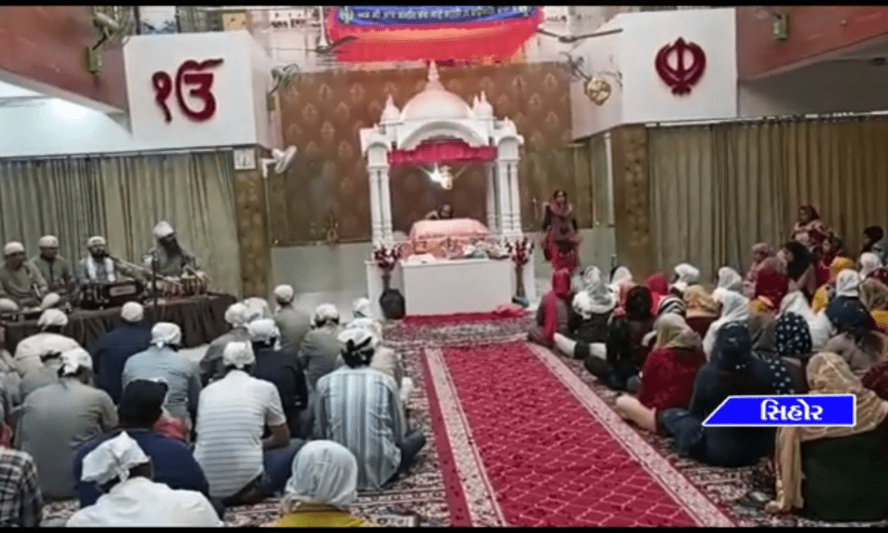 The Tithi of Saint Amma Radha Adri was celebrated by Sihore Sindhi Samaj.
