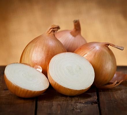 These are 5 benefits to eating raw onion, from increasing the light of the eyes to the immune system.