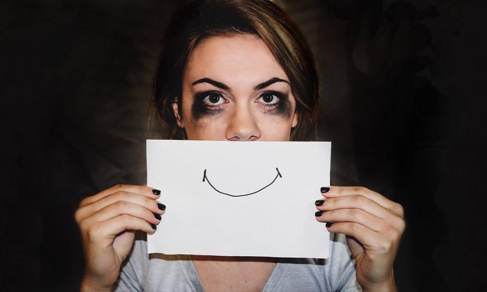 What is smile depression? Know its symptoms and treatment