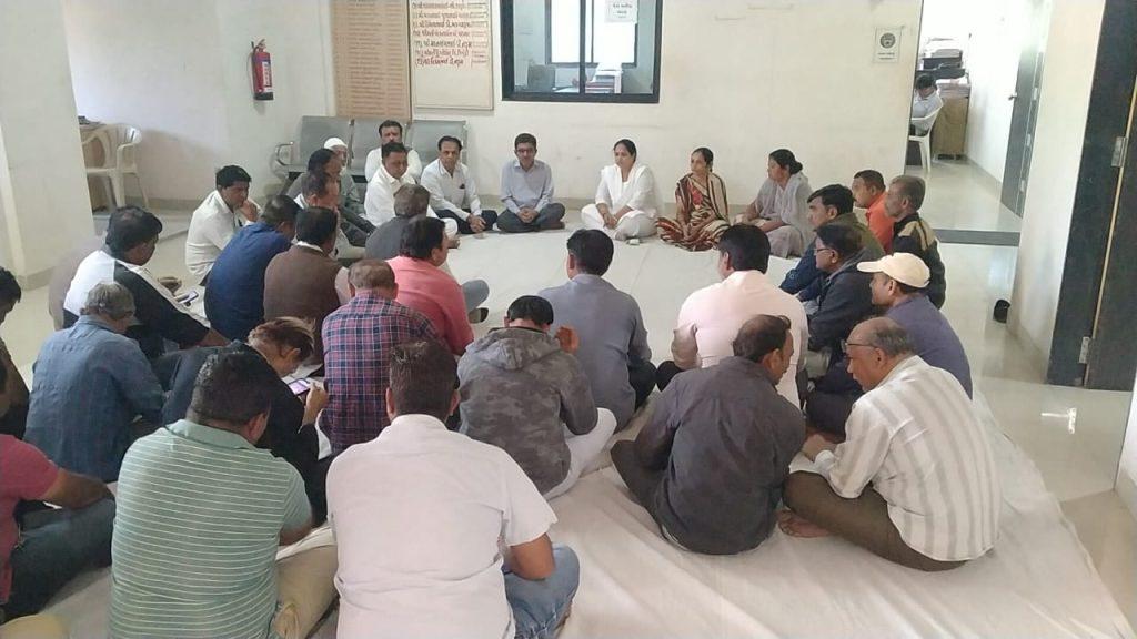 Mukeshbhai Jani's sad demise, condolence meeting in Sihore municipality