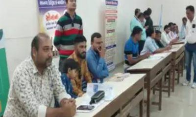 bhavnagar-police-organized-a-loan-fair-to-save-people-from-the-clutches-of-usurers