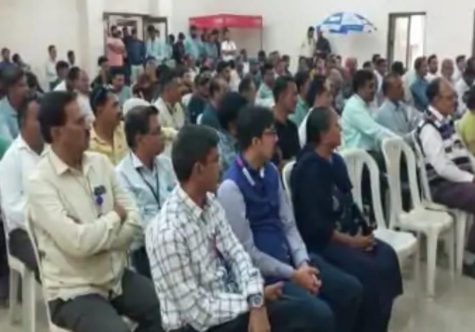 bhavnagar-police-organized-a-loan-fair-to-save-people-from-the-clutches-of-usurers
