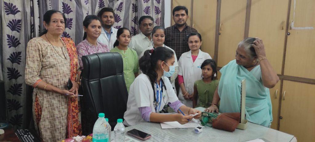 multi-specialist-health-diagnosis-camp-held-at-sihore-government-hospital-large-number-of-people-benefited