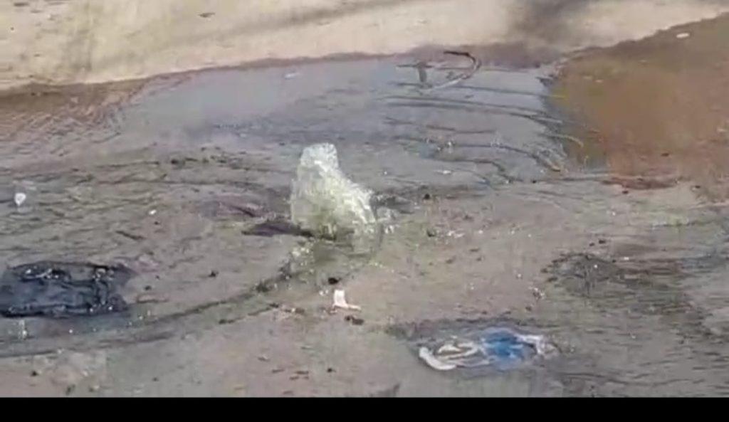 Sewage overflows major roads in Sehore's Gundana, fears spread of disease