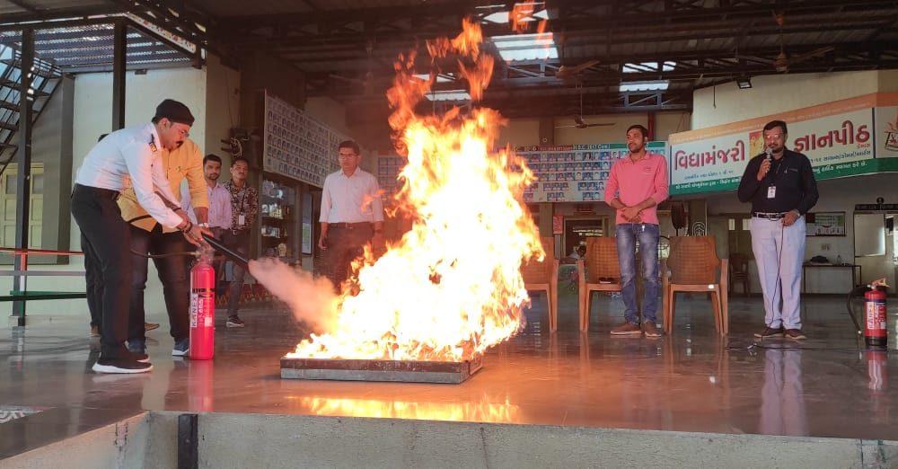 Fire safety training was given to girl students in Sihore Vidyamanjari School