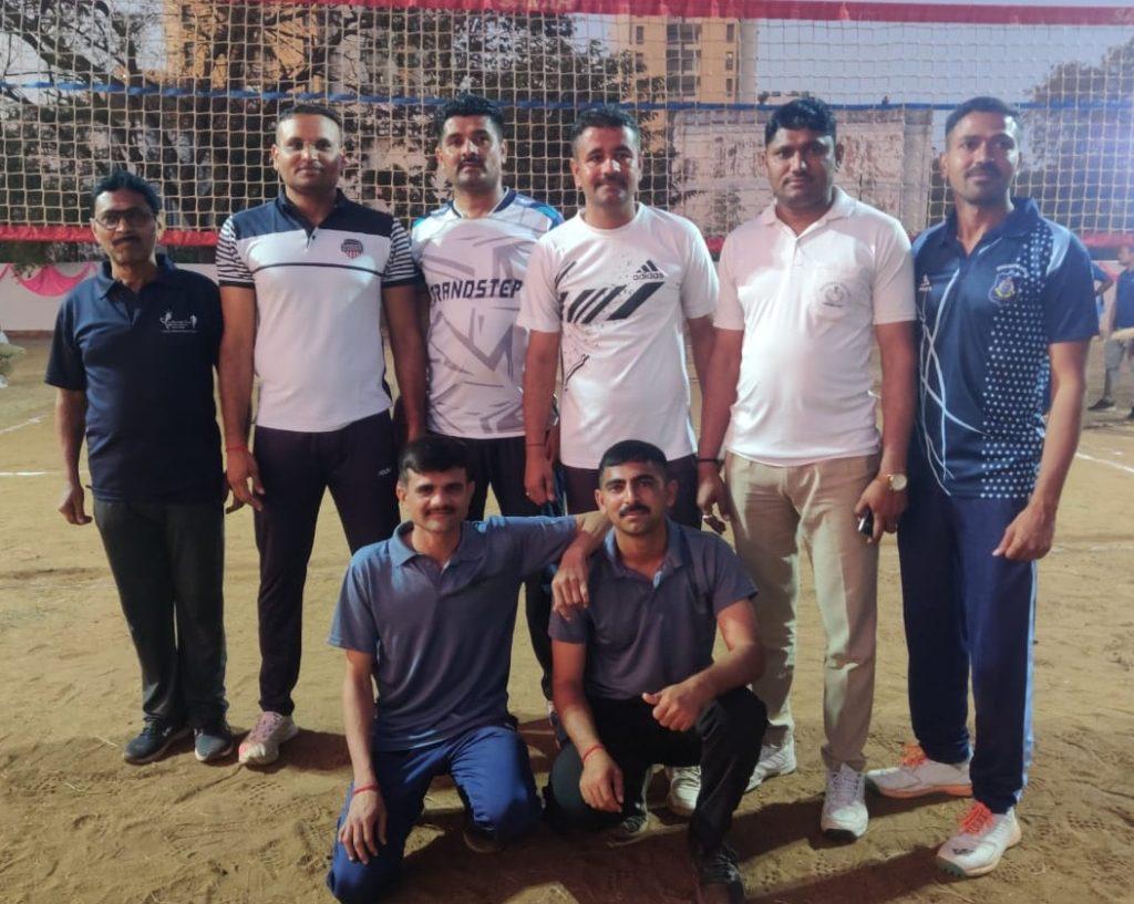 bhavnagar-superintendent-of-police-team-winner-in-volleyball-in-police-athletics-meet-2023