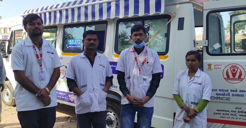 launch-of-dhanvantari-rath-at-sihore-a-large-number-of-patients-benefited-on-the-first-day