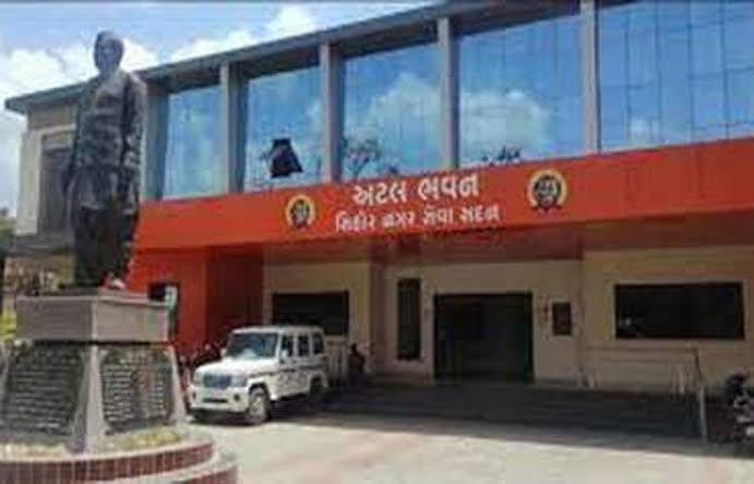 2-5-years-of-sihore-municipal-presidents-tenure-completed-vikrambhai-nakum-highlights-development-with-joy