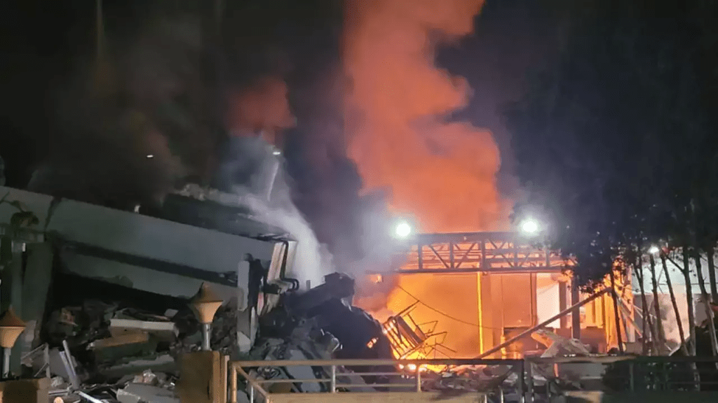Valsad's pharma company explodes, a part of the building collapses, so many people die