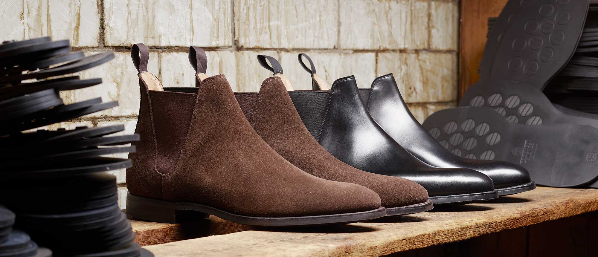 To get a handsome and hunk look, keep these 5 types of footwear in your shoe rack