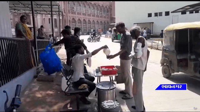Buttermilk was distributed to the patients at the government hospital by Bhavnagar Sadavichar Seva Samiti.