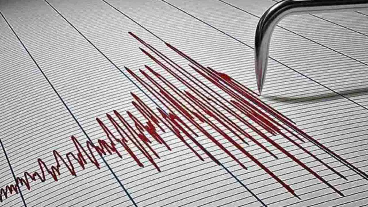 Delhi: Earthquake shock in Delhi, know the intensity