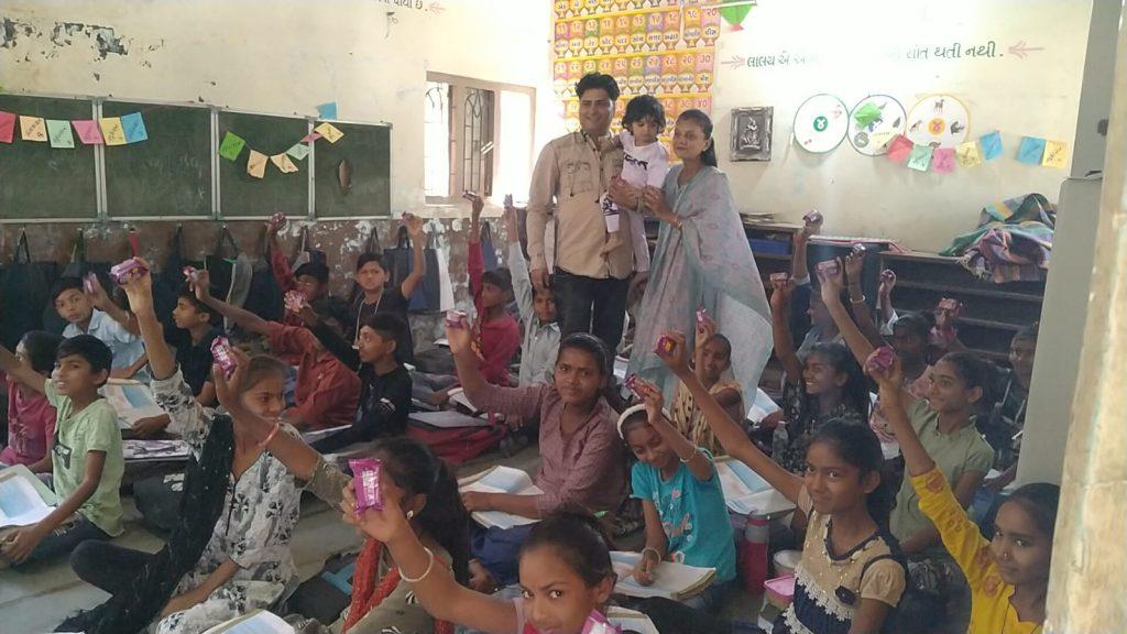 a-unique-birthday-celebration-of-the-daughter-of-manishbhai-ashra-director-of-ૐ-investments-in-sihore