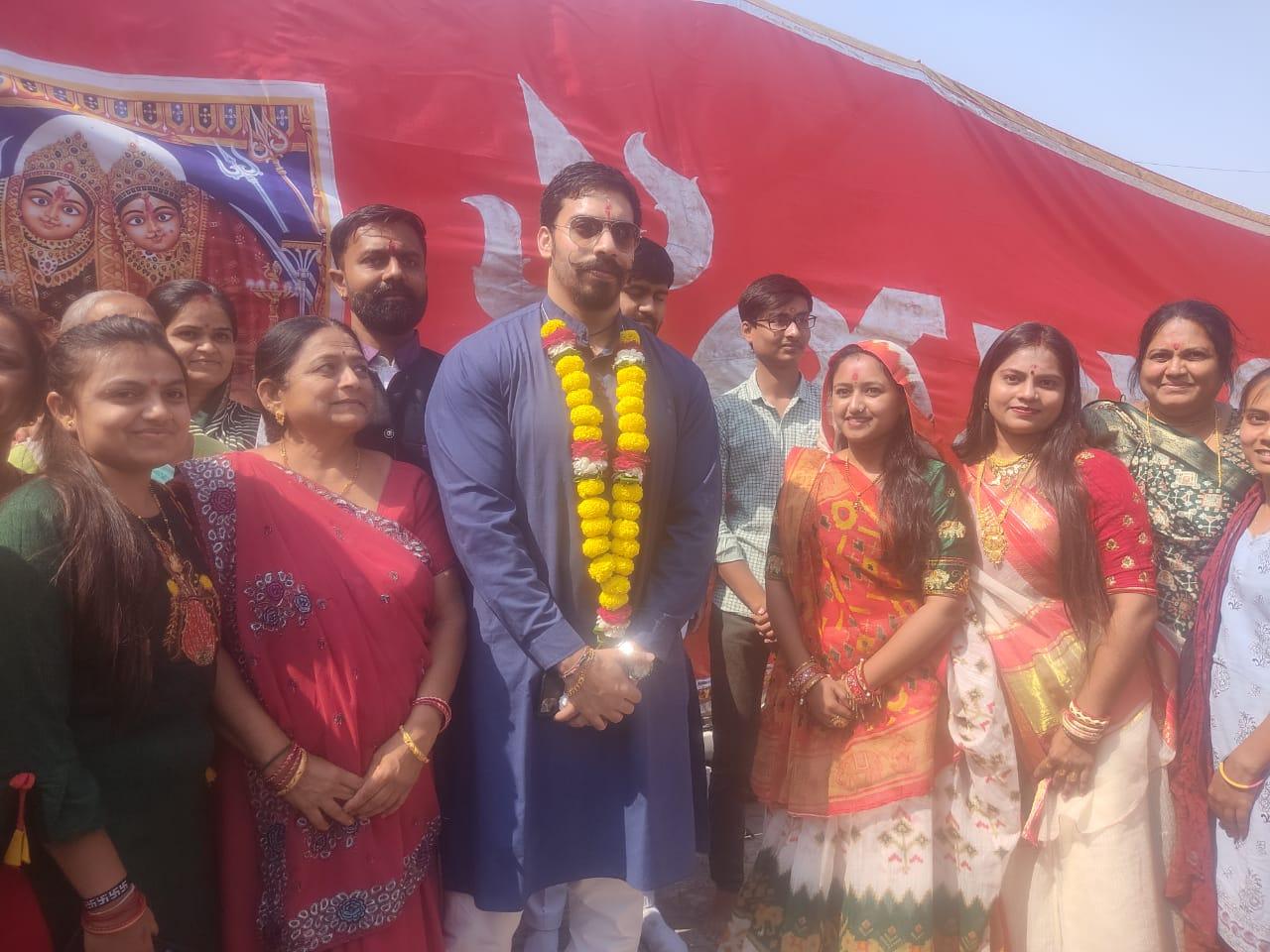 from-bhavnagar-to-chotila-padayatra-sangha-yuvraj-departed