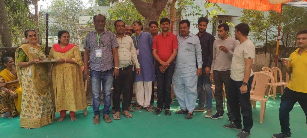 Sehore Jain Sangh organized Pal for Travelers