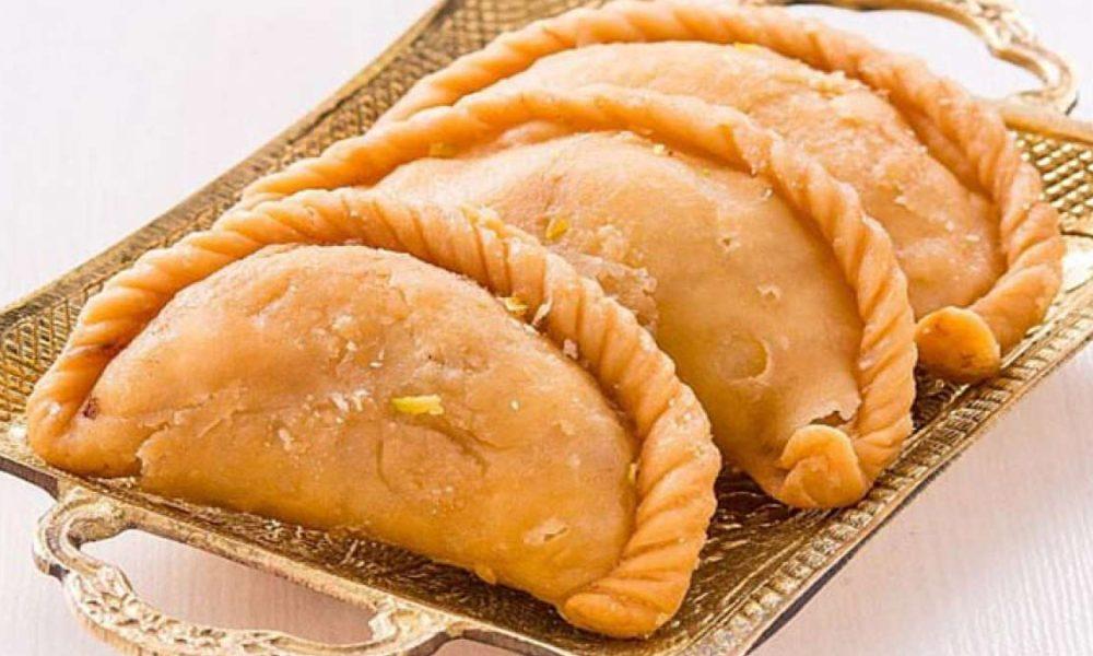 Make crispy and spicy pea gujiya for Holi breakfast, everyone will love the taste