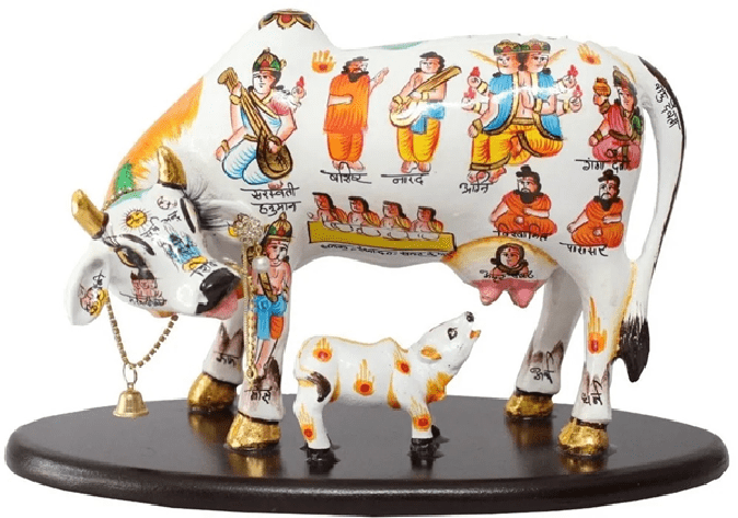 It is considered very auspicious to keep an idol of Kamdhenu cow in the house, every wish of the mind is fulfilled.