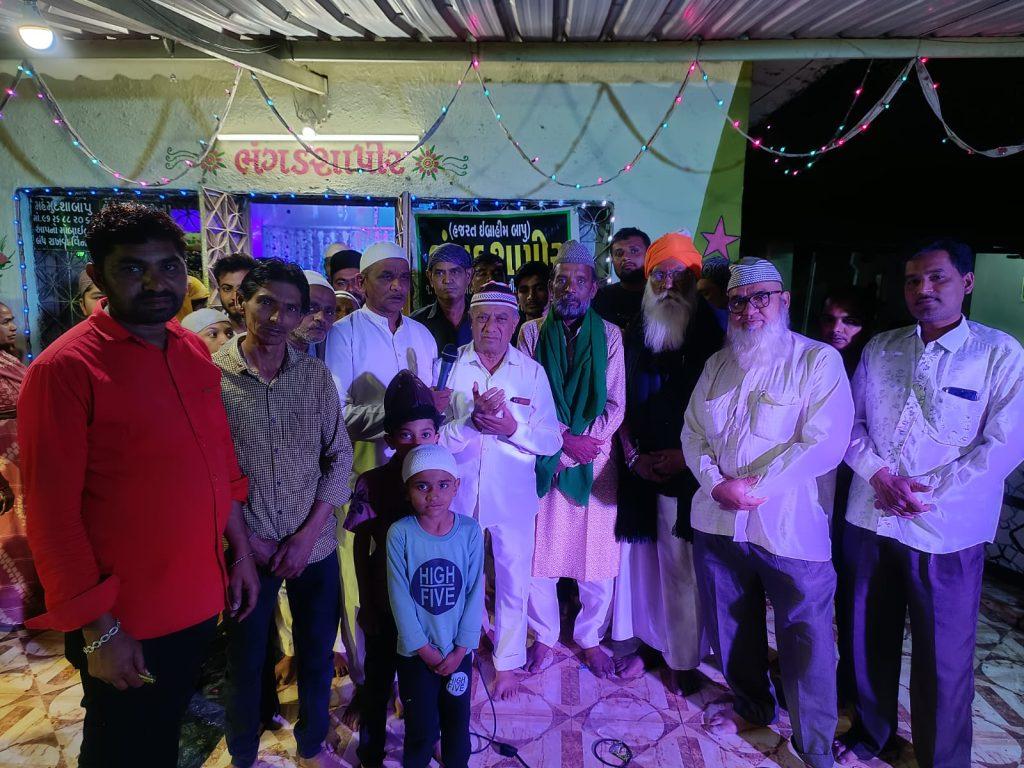 Ursh of Hazrat Bhangadshapir Dada on Ghangli Road of Sihore was celebrated with Sharif Shanoshawkat.