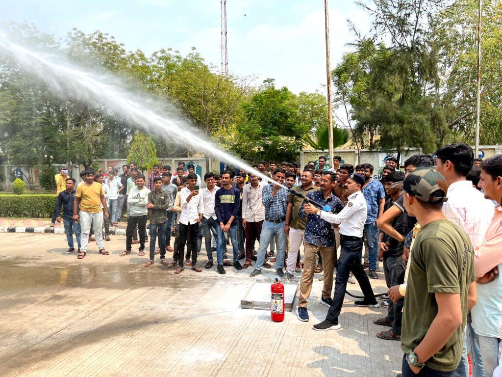 Fire safety guidance was given at ITI by Sihore Fire Brigade