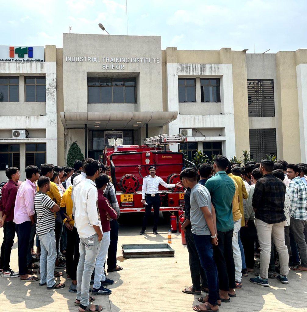 Fire safety guidance was given at ITI by Sihore Fire Brigade