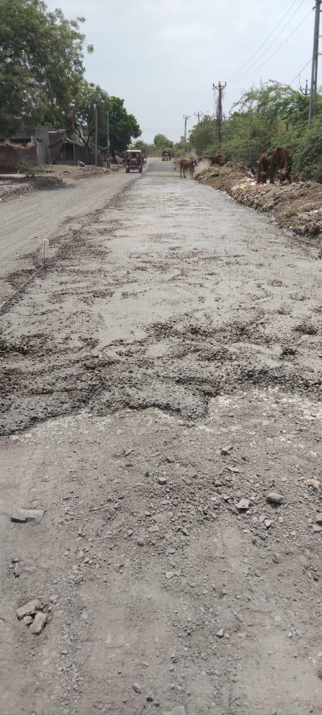 Sihore - The work of the stalled road of Sagwadi village has been started - congratulations to the villagers