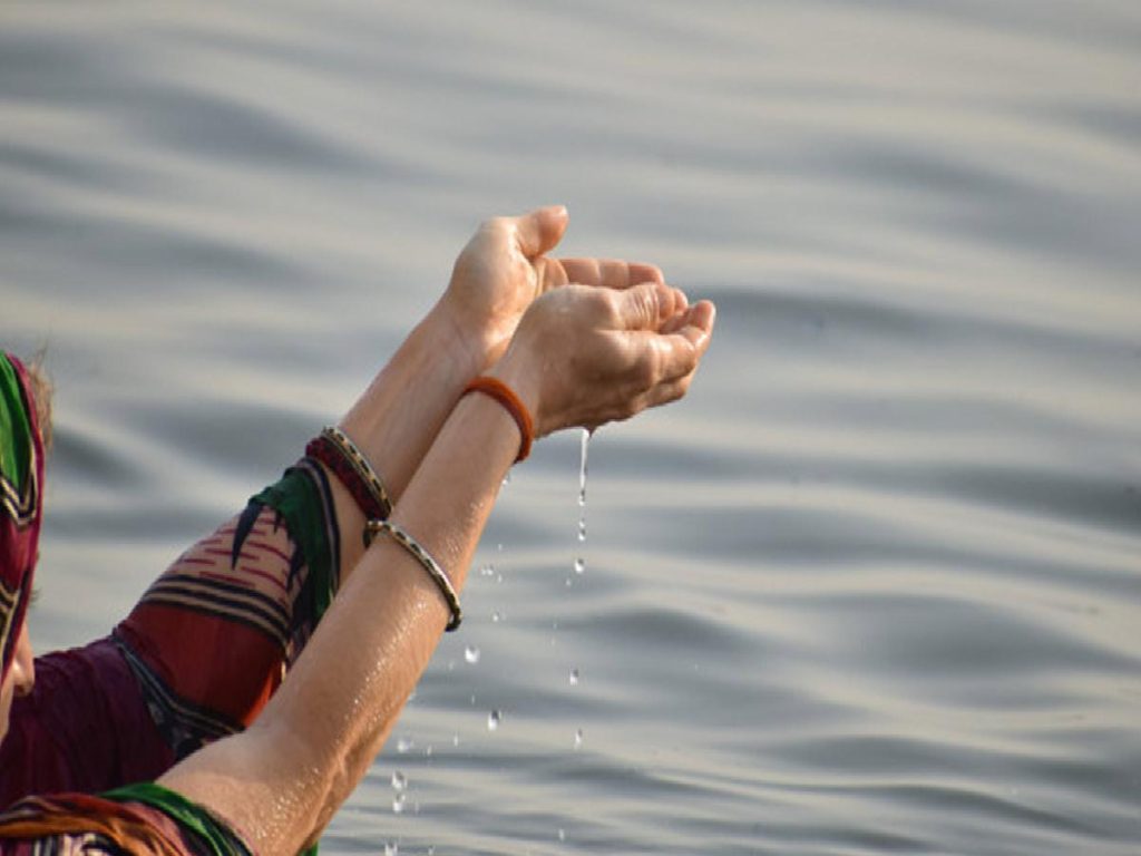 do-you-keep-ganga-water-in-proper-place-at-home-unbeknownst-to-most-people-they-lose-the-benefit-of-virtue