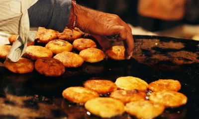 If you are going to visit Goa then definitely enjoy the mouth-watering street food