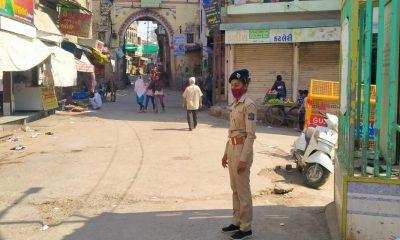 Sihore - Salute once in the name of these soldiers, no matter what the festival is, duty is duty, even in festivals they do not forget their duty.