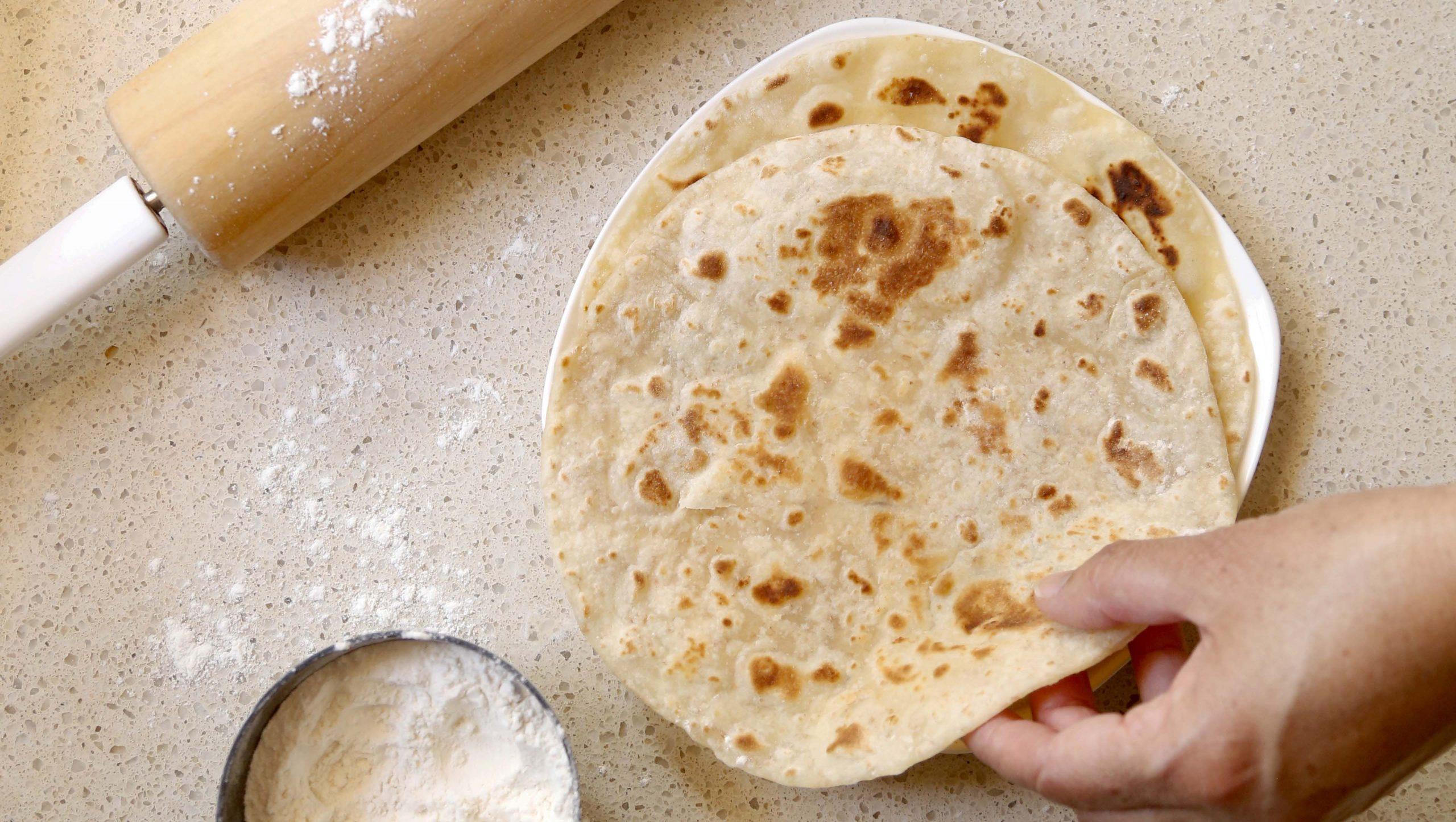 How to make roti properly, what kind of roti is beneficial, know here