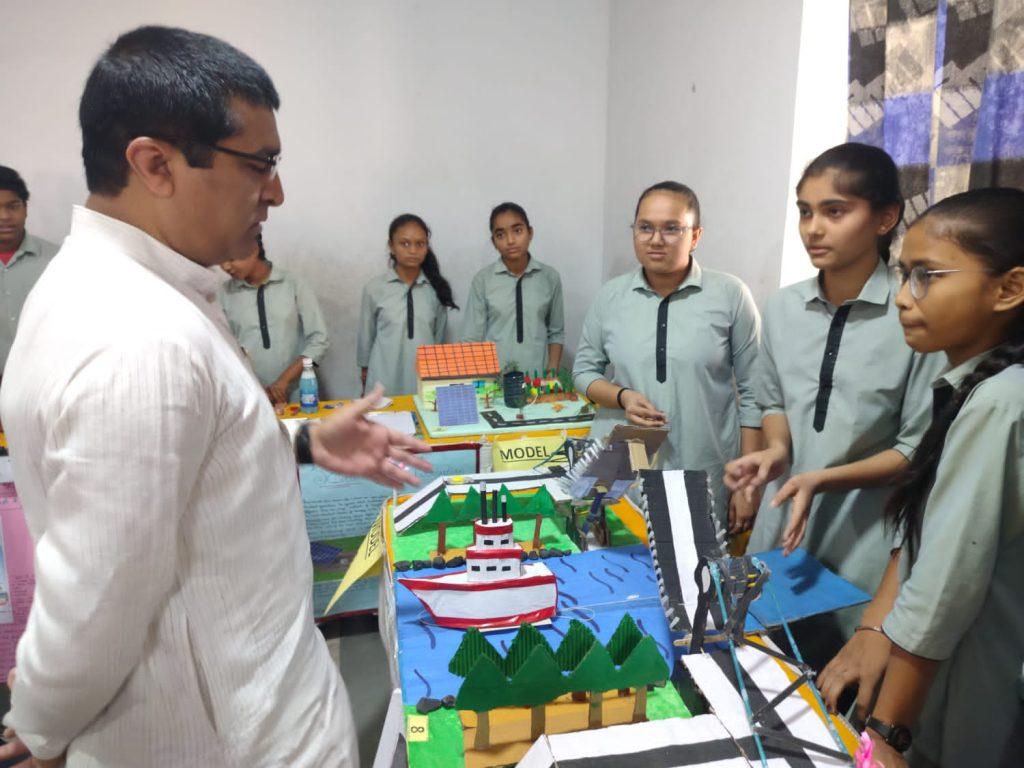 Science Exhibition and Fair was celebrated at Sihore Gnanmanjari Modern School