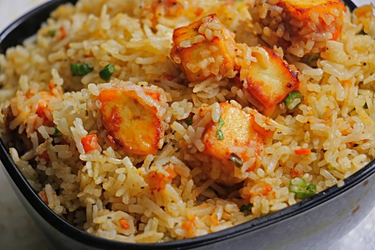 Make this super tasty Paneer Fried Rice with Paneer and Vegetables, your mouth will water just by looking at it.