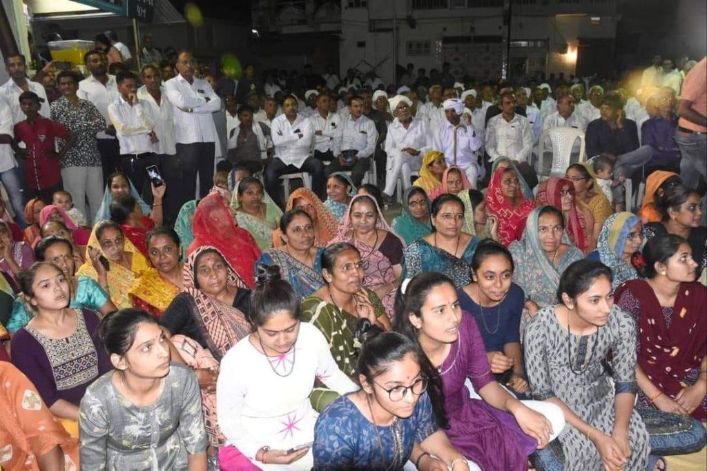 Union Minister Dr. Mandaviya adopting Palitana's Khakhariya as MP ideal village
