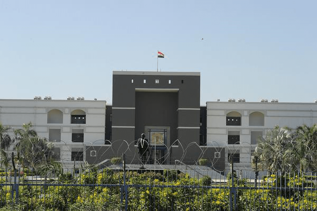 1700+ Recruitment of Assistant in High Court, Age Limit 35 Years, Salary Upto 63,000