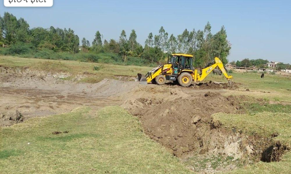 In Bhavnagar district, in one year the mining mineral is Rs. 8458 lakhs in revenue
