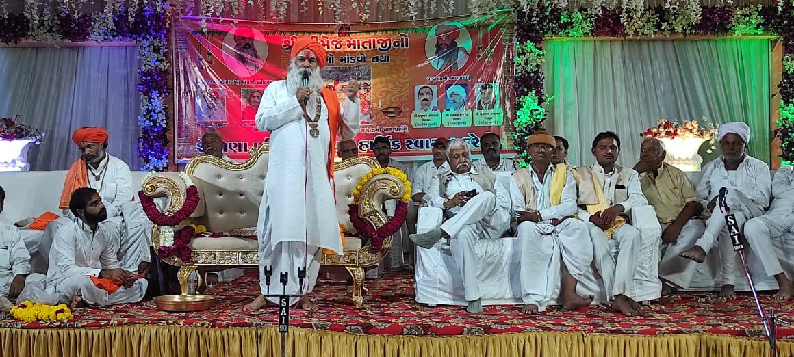 Sihore Shelana family organized Shree Khimaj Mataji's Navrango Mandvo