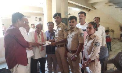 SHE team of Sehore Police visited elders to create awareness about cyber crime