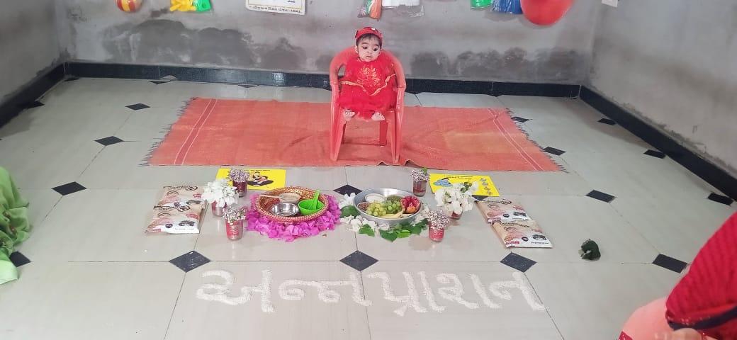 Ananprashan was celebrated in the Anganwadi of Matileshwar Road, Sihore
