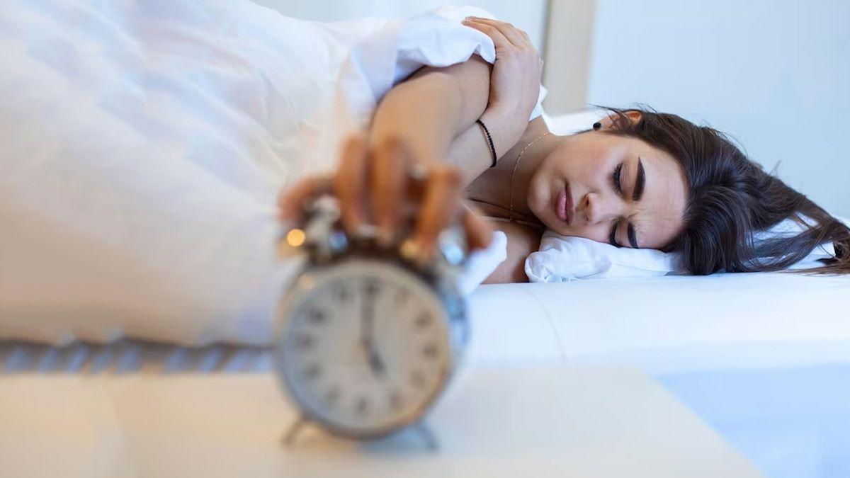 What to do if you have a habit of falling asleep again after waking up in the morning?