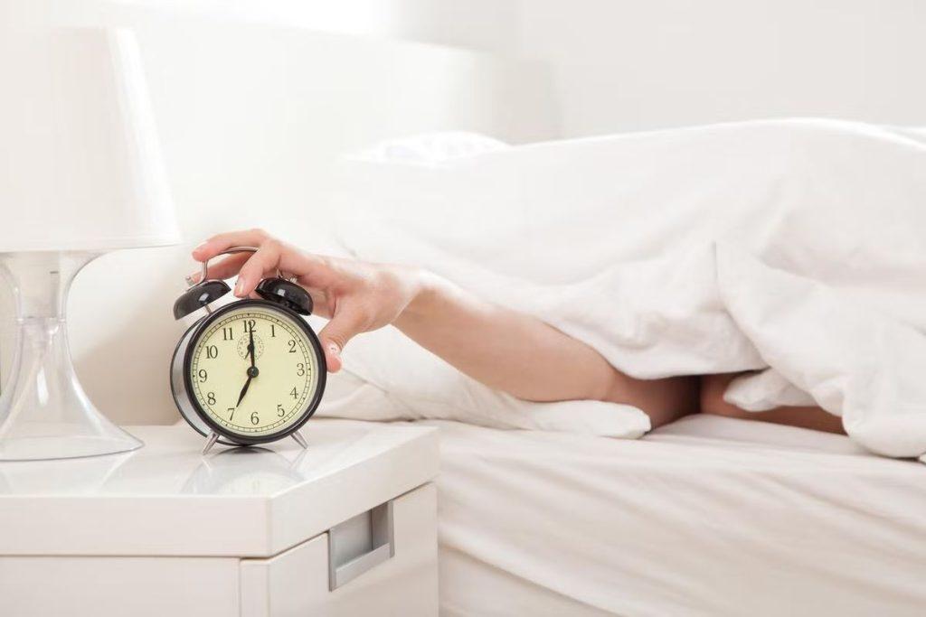 What to do if you have a habit of falling asleep again after waking up in the morning?