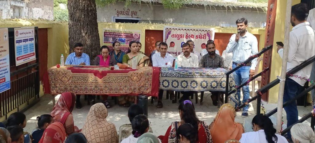 Taluka Panchayat Women President inaugurating Health and Wellness Center at Ramdhari Village of Sihore Taluk