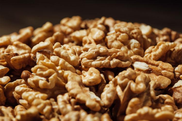 You can eat walnut comfortably even in summer, know how to consume it